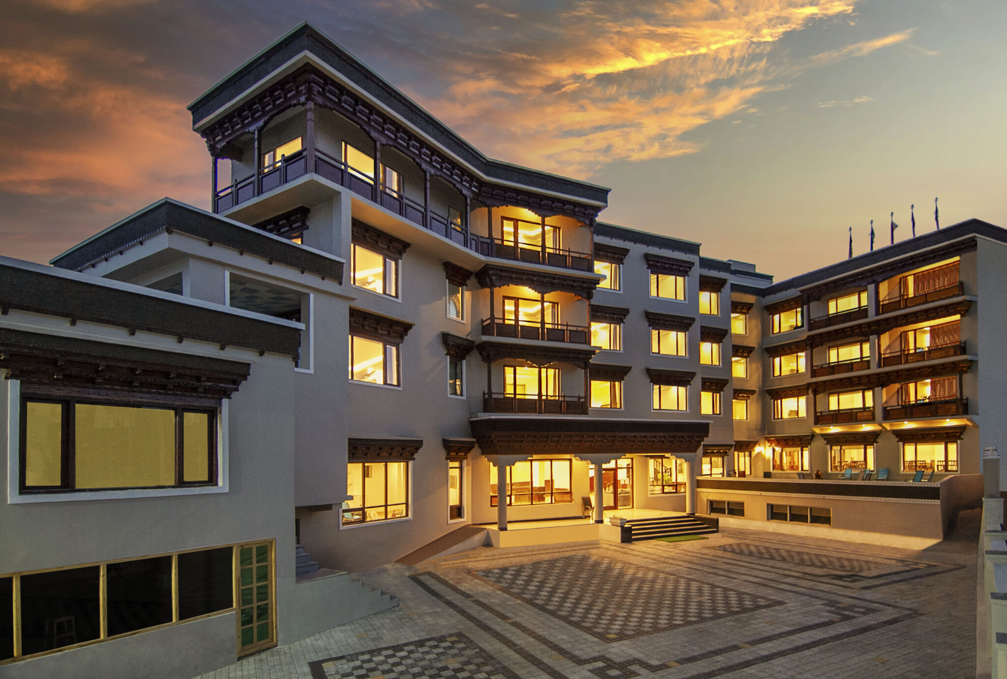 Hotel Kesaar Palace Ladakh